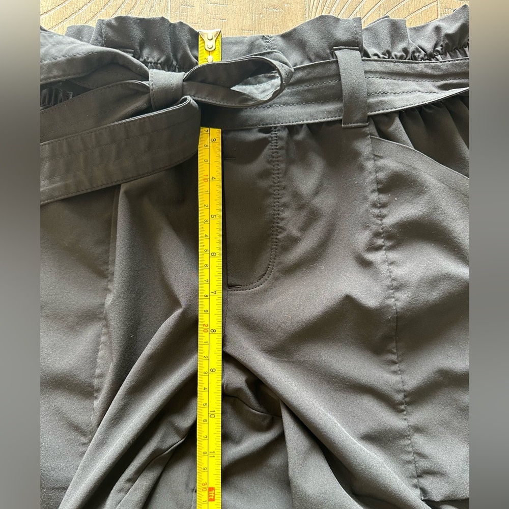 Athleta Black Skyline Paperbag Ankle Athletic Trousers Pants size 8 - Picture 13 of 14